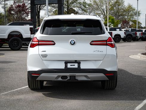 Used 2025 BMW X3 xDrive30i w/ Convenience Package AWD/4WD image 9