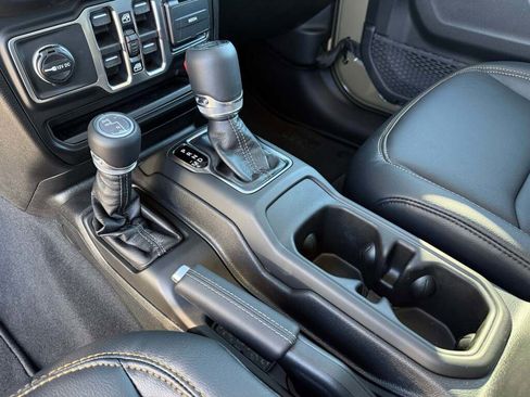 New 2026 Jeep Gladiator Sport image 23