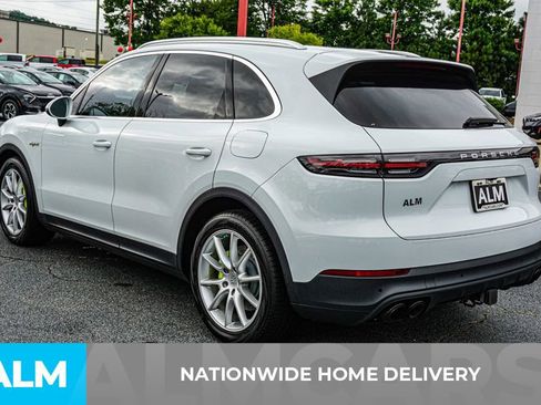 Used 2022 Porsche Cayenne Base image 5