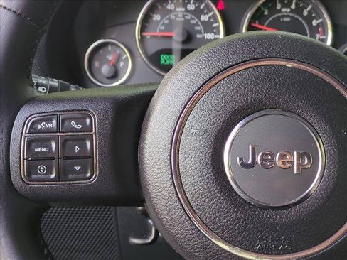 Used 2013 Jeep Wrangler Rubicon w/ PWR Convenience Group AWD/4WD image 27