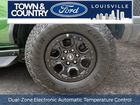 Used 2025 Ford Bronco Badlands AWD/4WD image 8