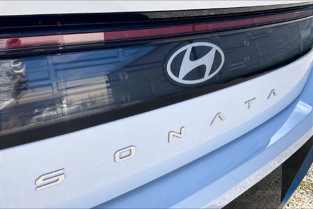 Used 2025 Hyundai Sonata SEL FWD image 9