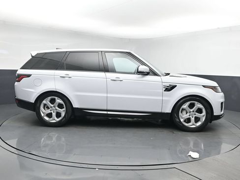 Used 2019 Land Rover Range Rover Sport HSE AWD/4WD image 3
