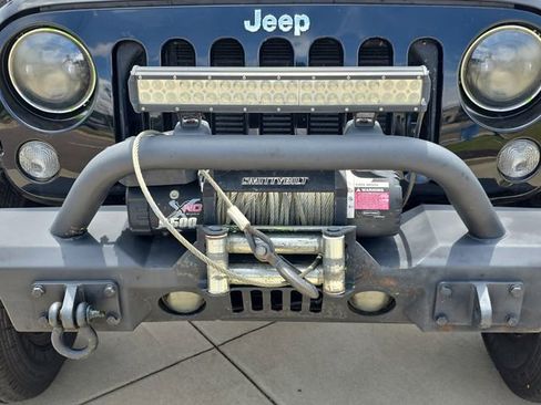 Used 2016 Jeep Wrangler Unlimited Sport w/ Max Tow Package AWD/4WD image 9