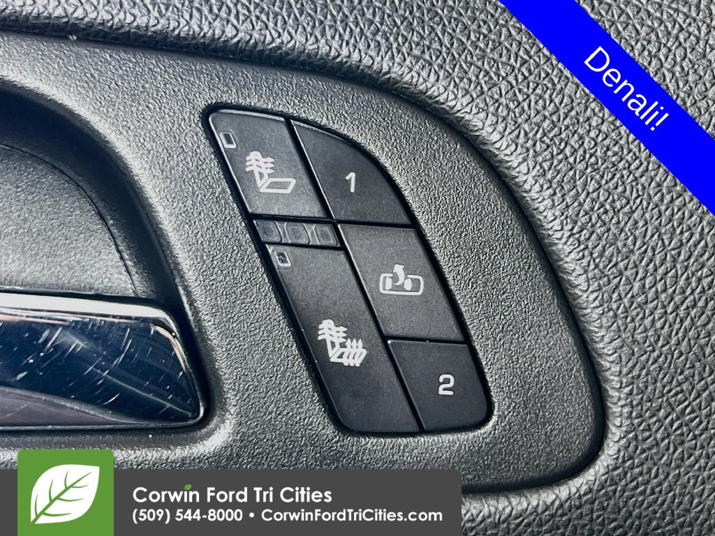 Used 2007 GMC Yukon Denali AWD/4WD image 25