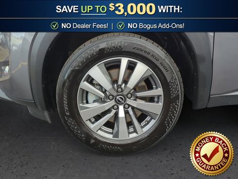 Used 2025 Nissan Pathfinder SL image 13