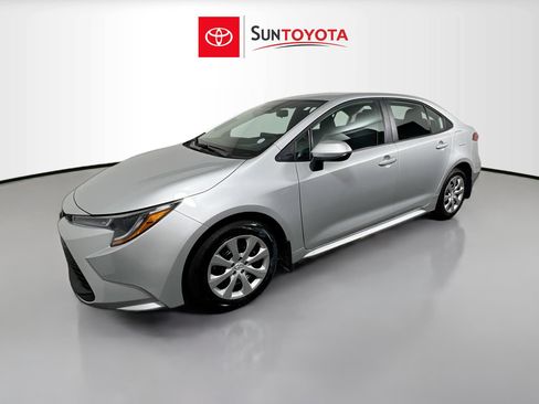 Used 2026 Toyota Corolla LE FWD image 9