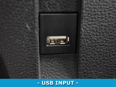 Used 2022 Toyota Corolla SE w/ Carpet Mat Package (TMS) image 16