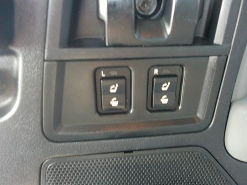 Used 2014 Toyota Sequoia Limited RWD image 35