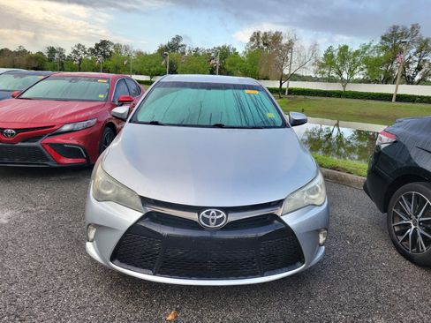 Used 2016 Toyota Camry SE image 29