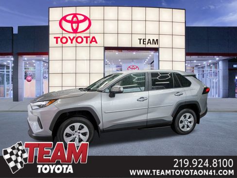 Certified 2025 Toyota RAV4 LE image 1