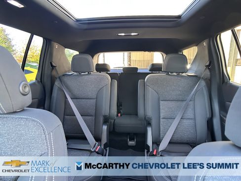 New 2026 Chevrolet Traverse LT w/ Sun and Wheel Package image 15