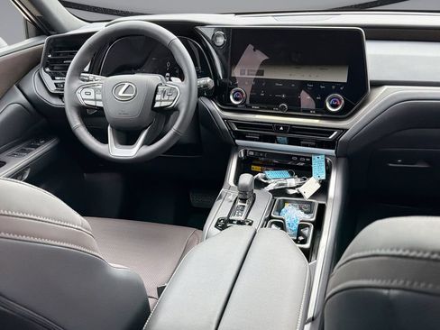 Used 2026 Lexus TX 350 AWD w/ Technology Package image 19