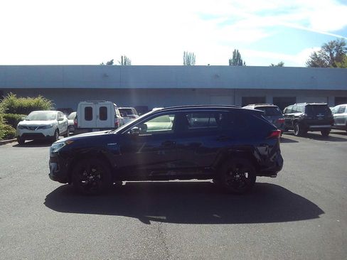 Used 2020 Toyota RAV4 XSE AWD/4WD image 2