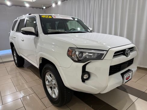 Certified 2024 Toyota 4Runner SR5 Premium w/ Moonroof Package AWD/4WD image 7