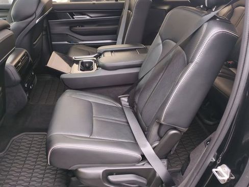 Used 2024 Jeep Grand Wagoneer Series II w/ Quick Order Packagew 28T AWD/4WD image 27