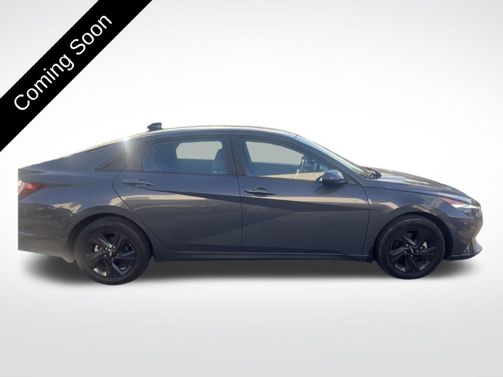 Used 2023 Hyundai Elantra SEL FWD image 4