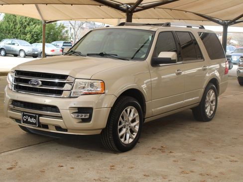 Used 2017 Ford Expedition Limited w/ Equipment Group 301A image 4