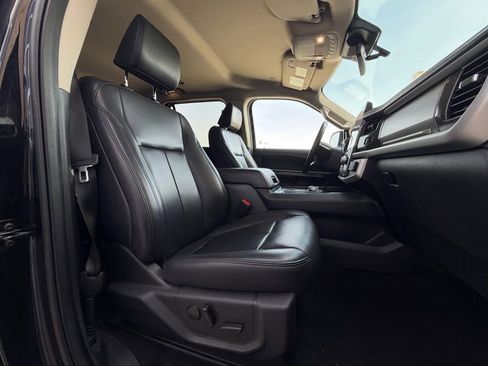 Used 2024 Ford Expedition XLT image 26