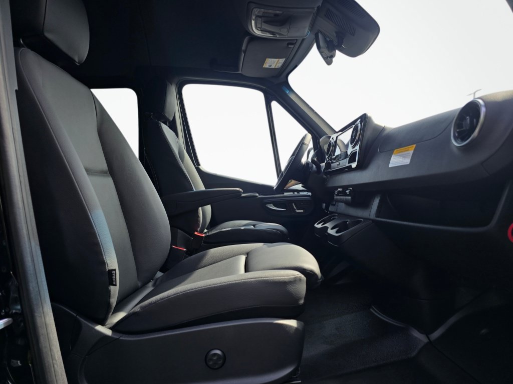 New 2026 Mercedes-Benz Sprinter 2500 image 29