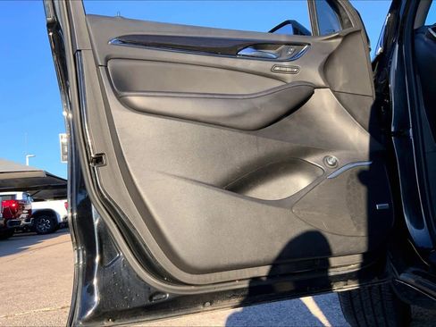 Used 2019 Buick Enclave Avenir image 19