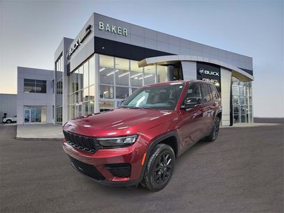 Used 2024 Jeep Grand Cherokee Altitude