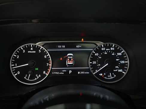 Used 2024 Nissan Pathfinder SL w/ SL Premium Package AWD/4WD image 31