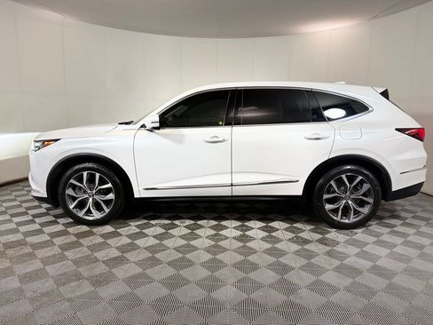 Used 2023 Acura MDX SH-AWD w/ Technology Package image 3