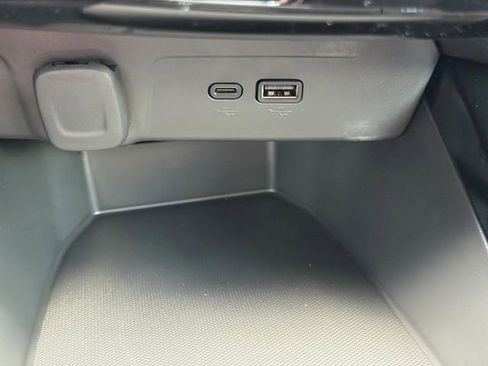 New 2026 Chevrolet Trax LT w/ LT Convenience Package FWD image 24