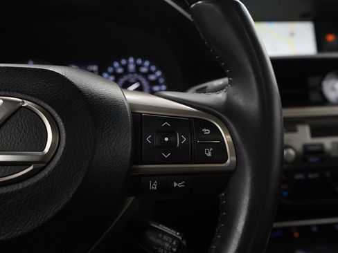 Used 2017 Lexus ES 350 w/ Luxury Package FWD image 24