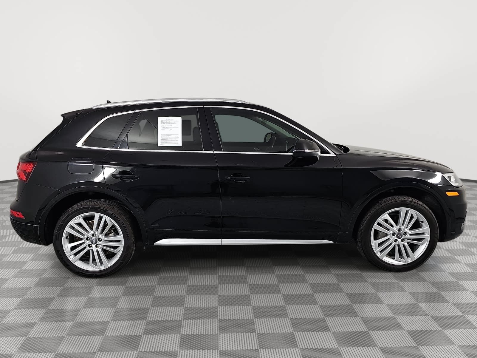 Used 2018 Audi Q5 2.0T Premium Plus w/ Premium Plus Package AWD/4WD image 8