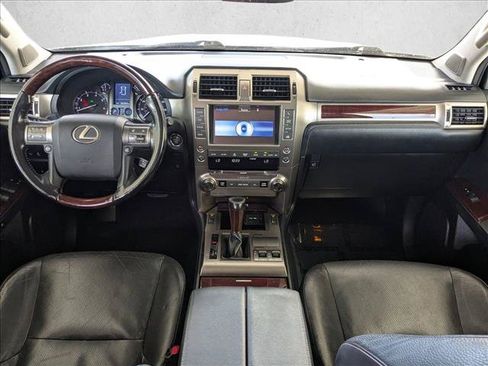 Used 2018 Lexus GX 460 Premium w/ Premium Package AWD/4WD image 15