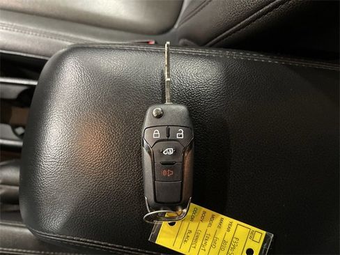 Used 2020 Ford Transit Connect XL image 32