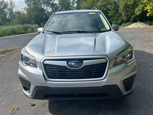 Used 2019 Subaru Forester Premium AWD/4WD image 8