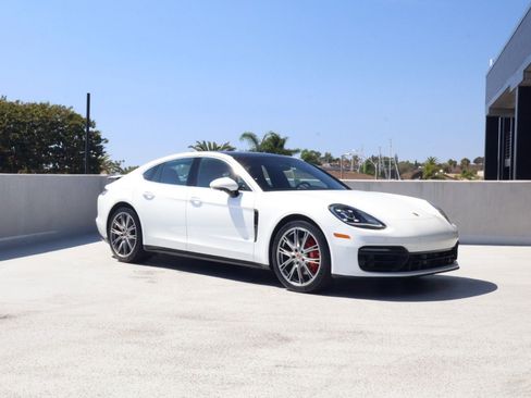 Certified 2022 Porsche Panamera 4S AWD/4WD image 7
