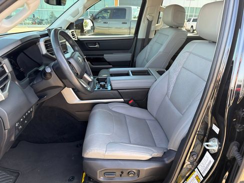 Used 2024 Toyota Tundra Limited w/ Power Package AWD/4WD image 15
