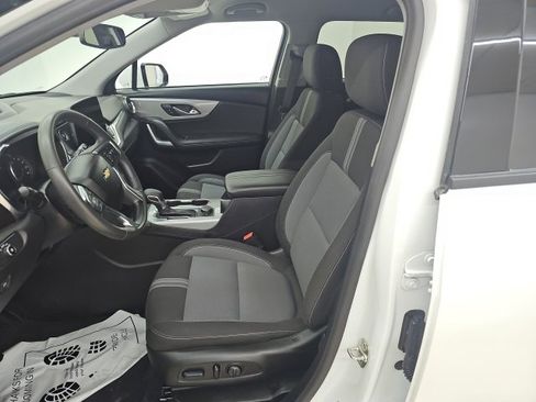 Used 2024 Chevrolet Blazer LT w/ Convenience Package image 2