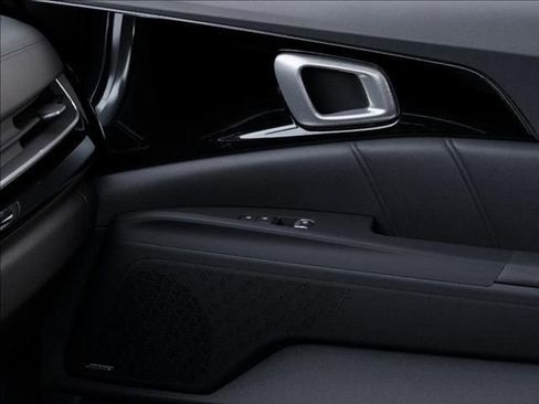 New 2025 Kia Carnival SX Prestige FWD image 25