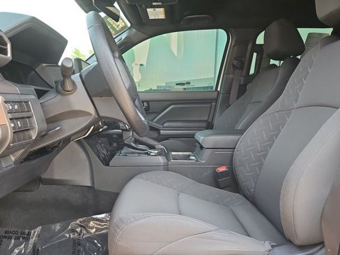 Used 2024 Toyota Tacoma SR5 AWD/4WD image 15