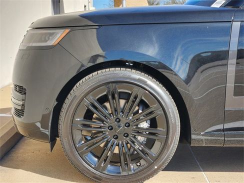 New 2026 Land Rover Range Rover SE image 6