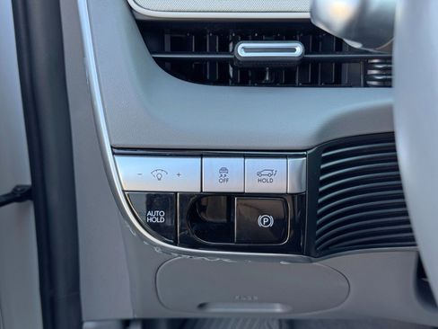Used 2024 Hyundai Ioniq 5 SEL RWD image 16