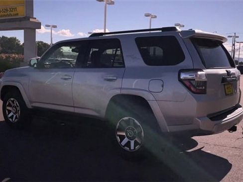 Used 2024 Toyota 4Runner TRD Off-Road Premium image 7