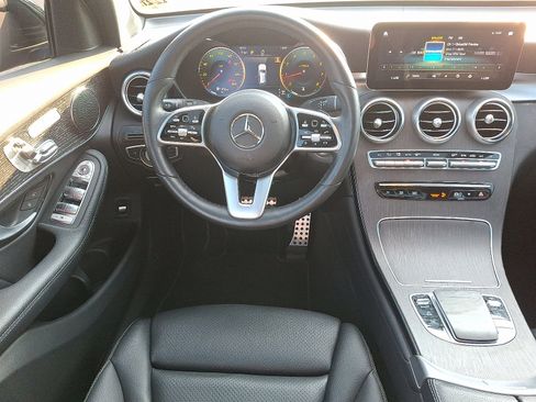 Used 2022 Mercedes-Benz GLC 300 4MATIC SUV image 11
