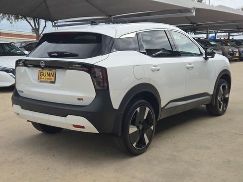 New 2026 Nissan Kicks SR FWD image 3