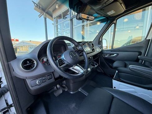 New 2025 Mercedes-Benz Sprinter 2500 image 13