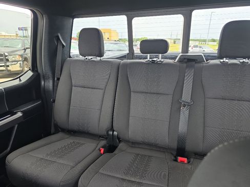 Used 2018 Ford F150 XLT w/ Equipment Group 302A Luxury AWD/4WD image 9