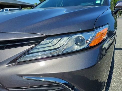 Used 2023 Toyota Camry XLE image 16