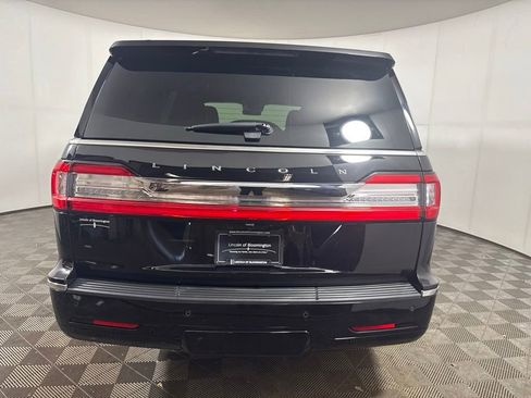 Used 2021 Lincoln Navigator Reserve w/ Luxury Package AWD/4WD image 4