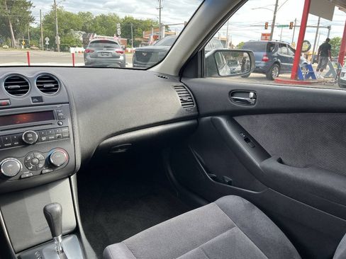 Used 2009 Nissan Altima 2.5 S FWD image 12