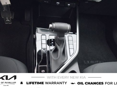 New 2026 Kia Niro LX FWD image 24